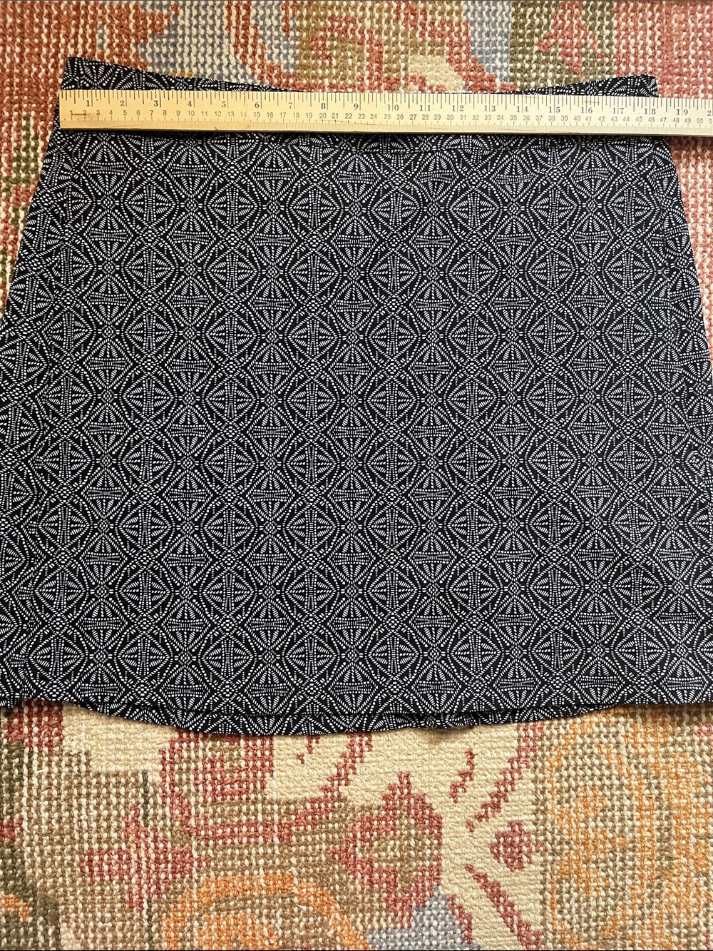 RipSkirt Hawaii Quick Wrap Skirt Black Pearl Batik Geometric Print Size XL EUC - Picture 3 of 7